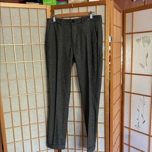 GAP Men's Dress Pants in Charcoal